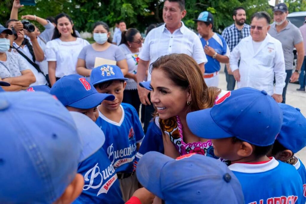 Con más de 37 millones de pesos fue rehabilitado el campo de béisbol “Tito Vázquez” para ponerlo al servicio de la gente, como un espacio de integración comunitaria