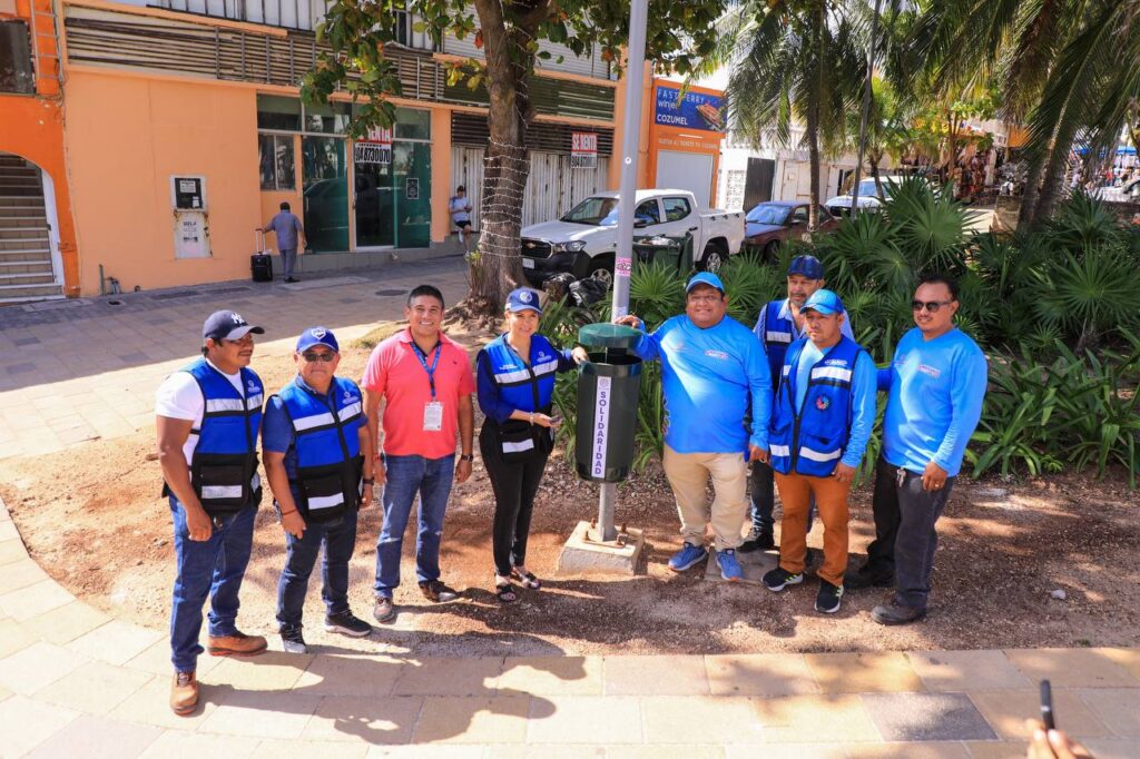 Trás años, colocan botes zona turística y la ciudad