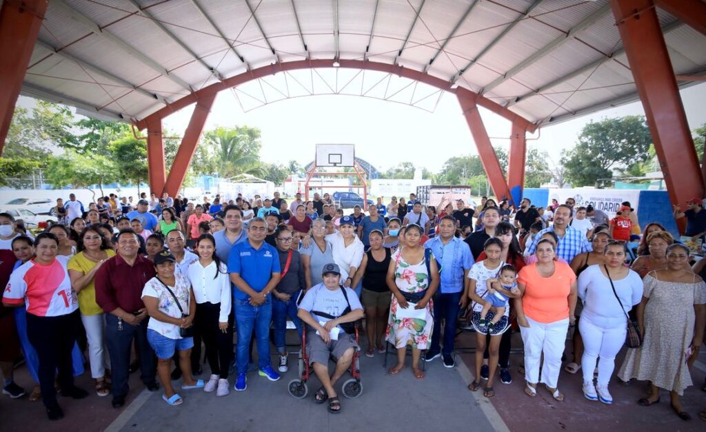 Lili Campos eleva calidad de vida de habitantes de Puerto Aventuras