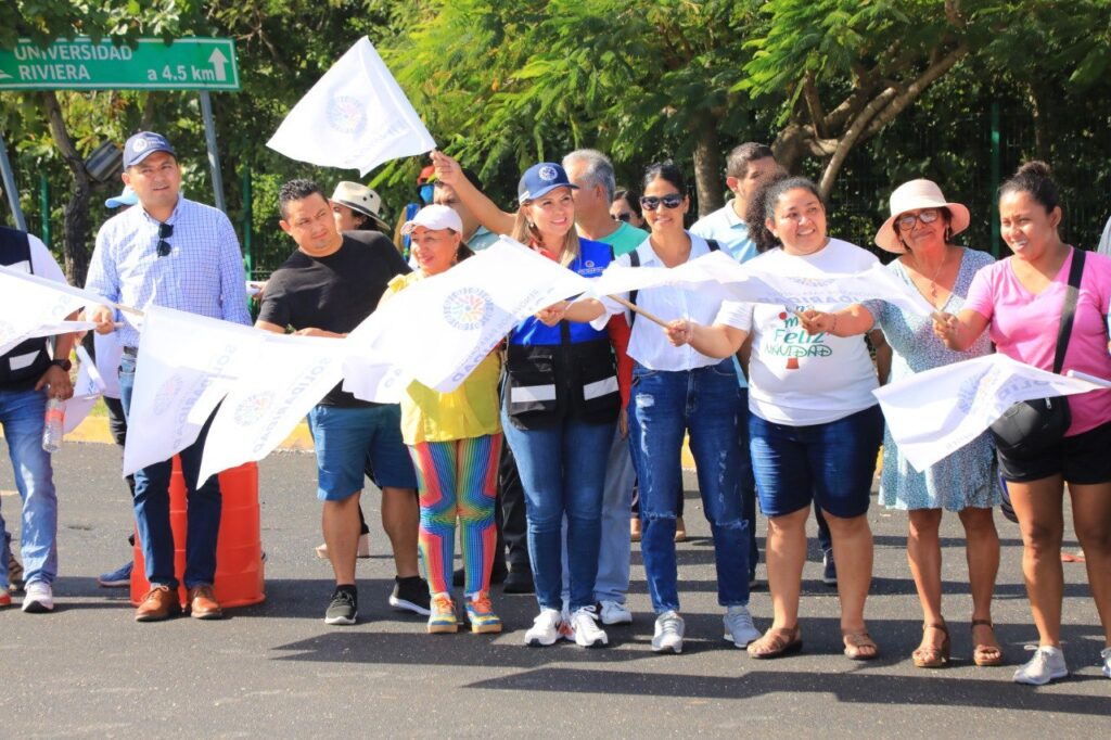 Los solidaridarenses merecen vialidades de calidad: Lili Campos