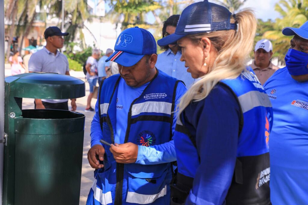 Trás años, colocan botes zona turística y la ciudad