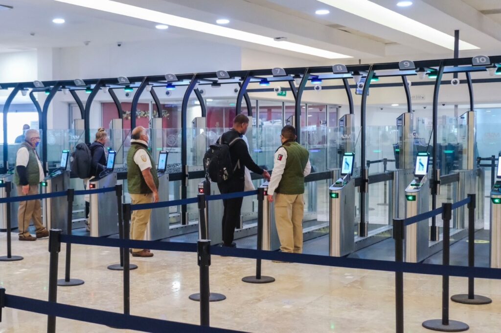 Anuncia Mara Lezama filtro migratorio automatizado en Aeropuerto Internacional de Cancún