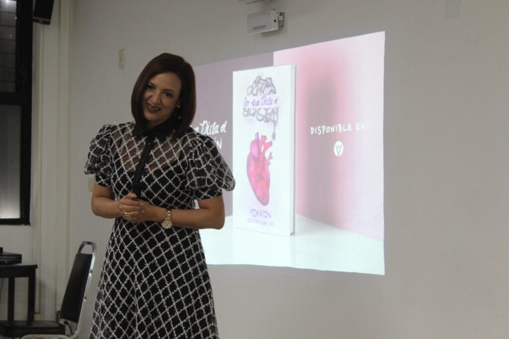 UT Cancún BIS sede de la presentación del libro “Lo que dicta el corazón”