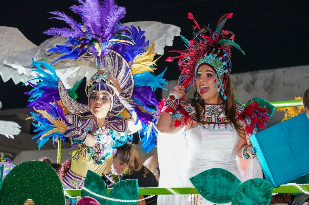 Mara Lezama encabeza colorido y familiar Carnaval Chetumal 2023