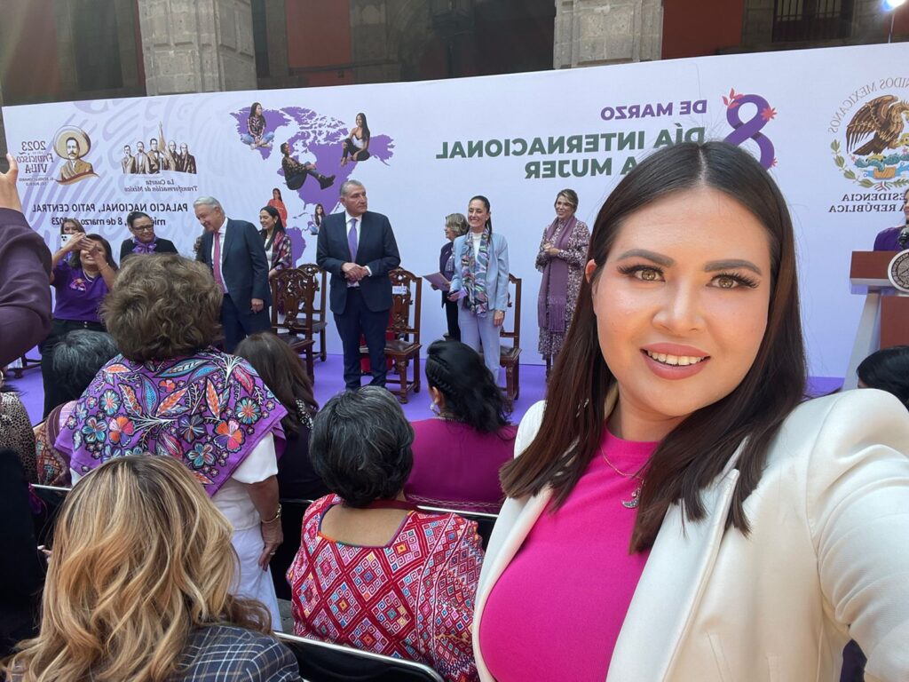 Asiste Anahí al encuentro con el Presidente López Obrador con motivo del Día Internacional de la Mujer 