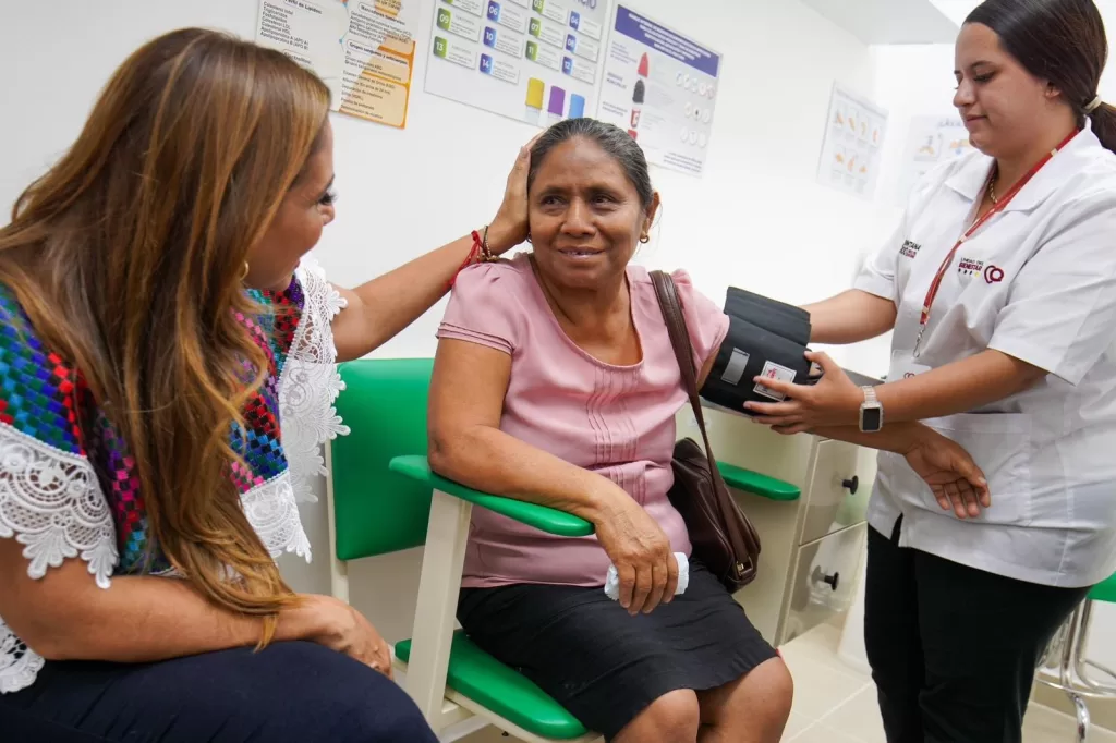 Inaugura Mara Lezama Unidad del Bienestar en Bacalar para la atención médica gratuita de la ciudadanía