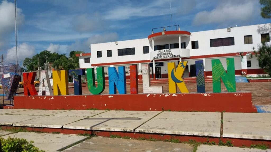 Cumple Ayuntamiento de Lázaro Cárdenas con pago atrasado a trabajadores sindicalizados