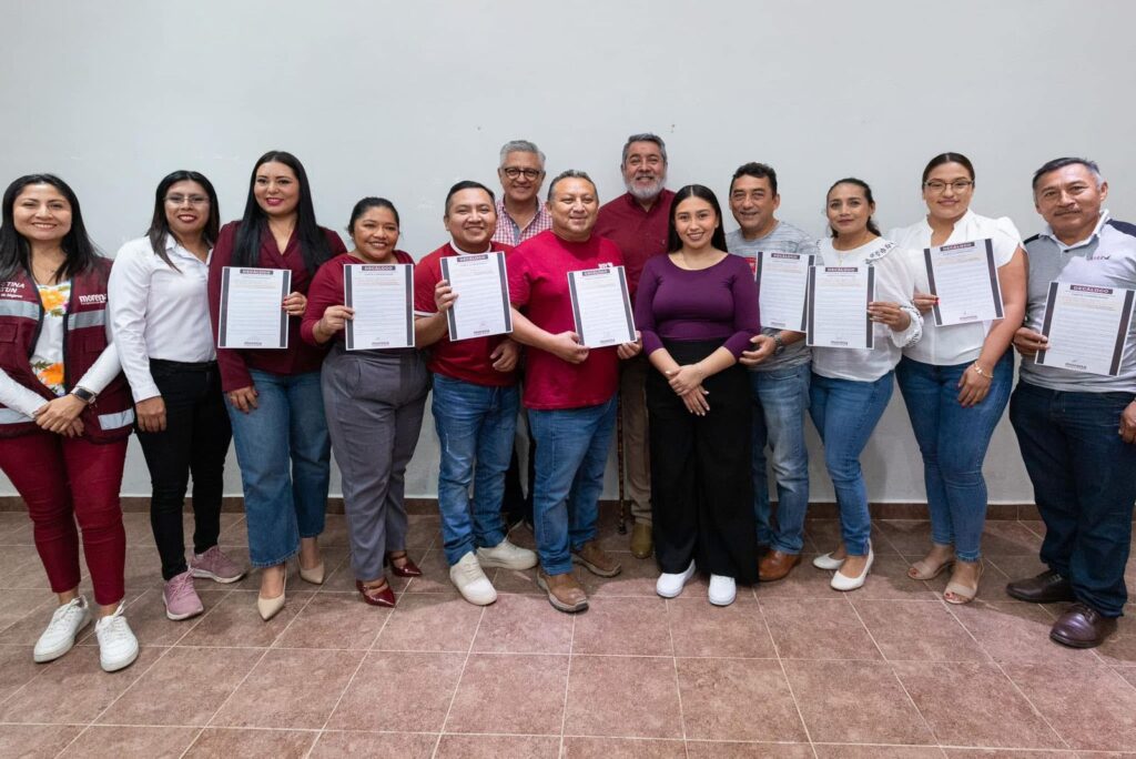 Johana Acosta hace un llamado a la base morenista a sumarse a la firma del Decálogo de Morena en Quintana Roo