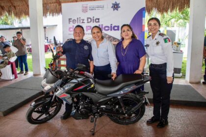 Mary Hernández reconoce heroico servicio de policías municipales de Felipe Carrillo Puerto