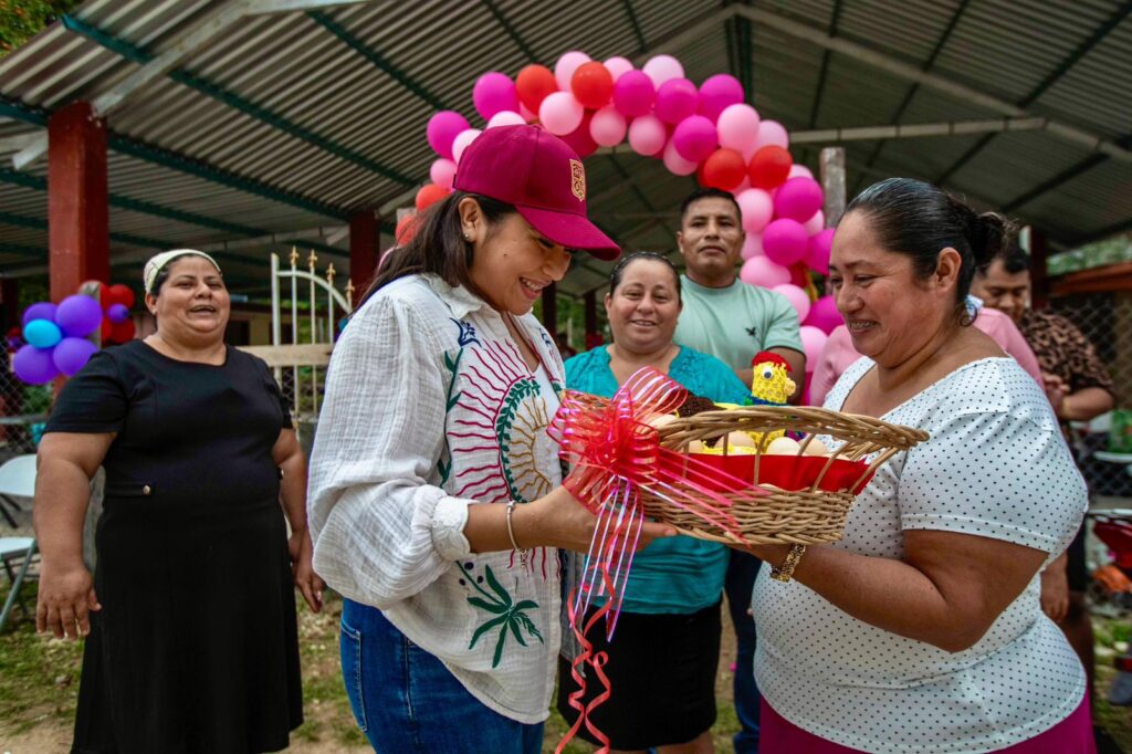 Reforma Agraria celebra la inauguración del nuevo domo multideportivo