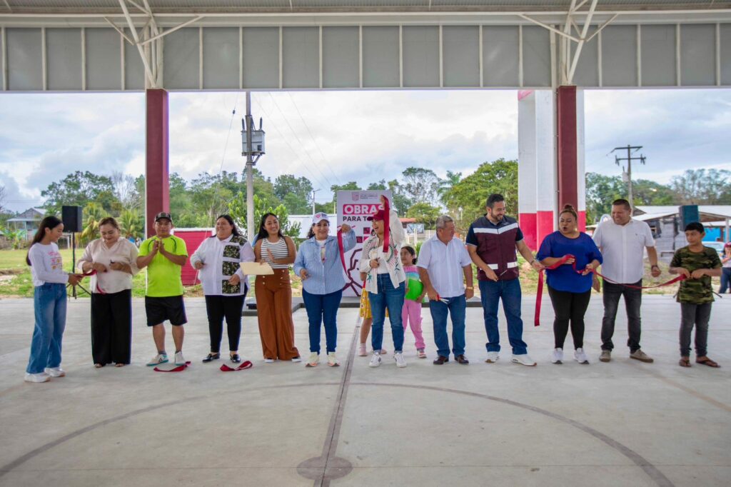 Reforma Agraria celebra la inauguración del nuevo domo multideportivo