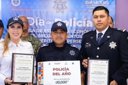 Atenea Gómez Ricalde reconoce la valiosa labor de la policía en la Construcción de la Paz en Isla Mujeres