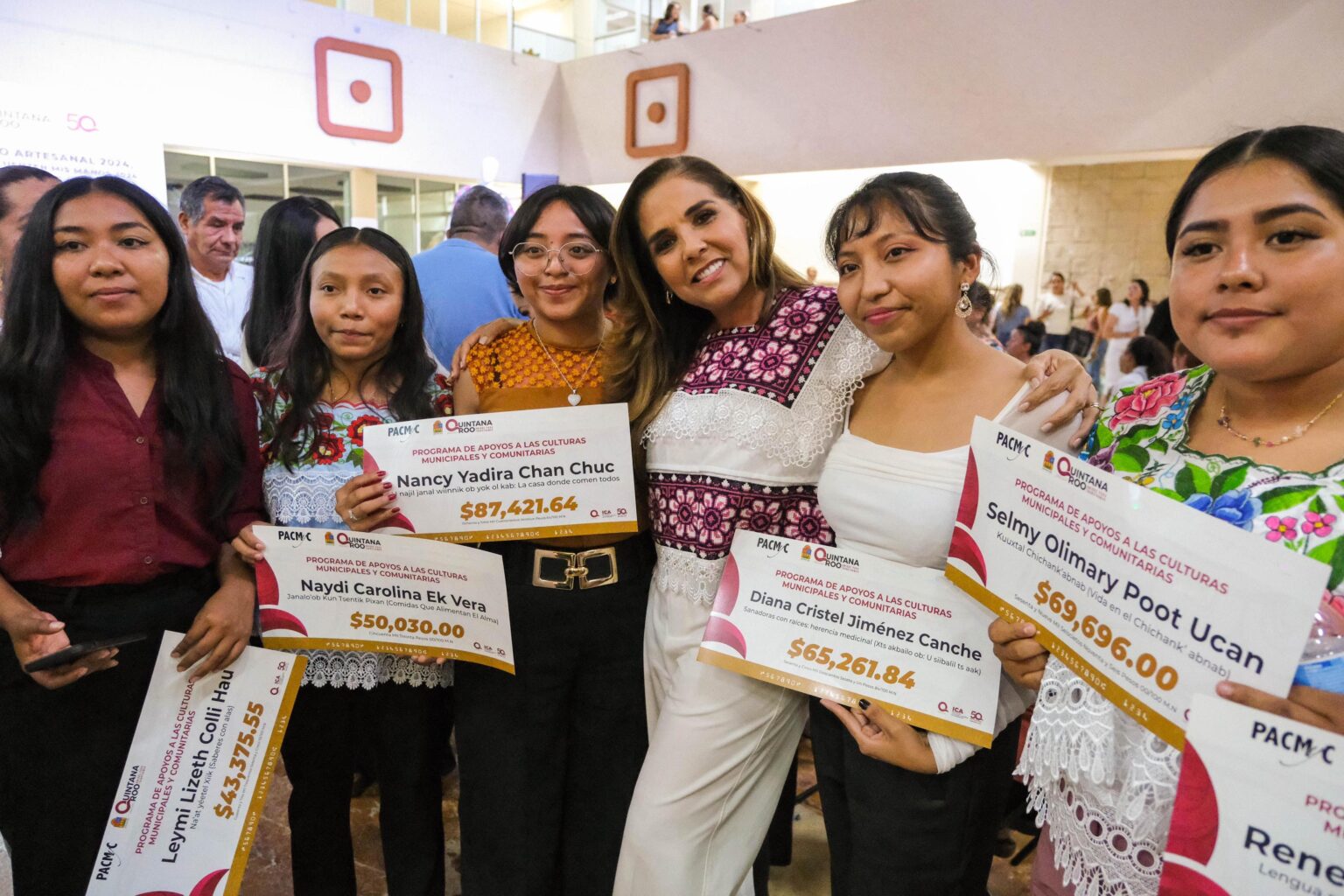 Mara Lezama da valor a historias y herencia ancestral de las artesanías mayas
