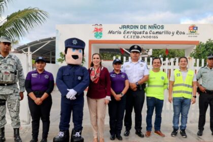 Atenea Gómez Ricalde encabeza el Operativo Regreso a Clases en Isla Mujeres