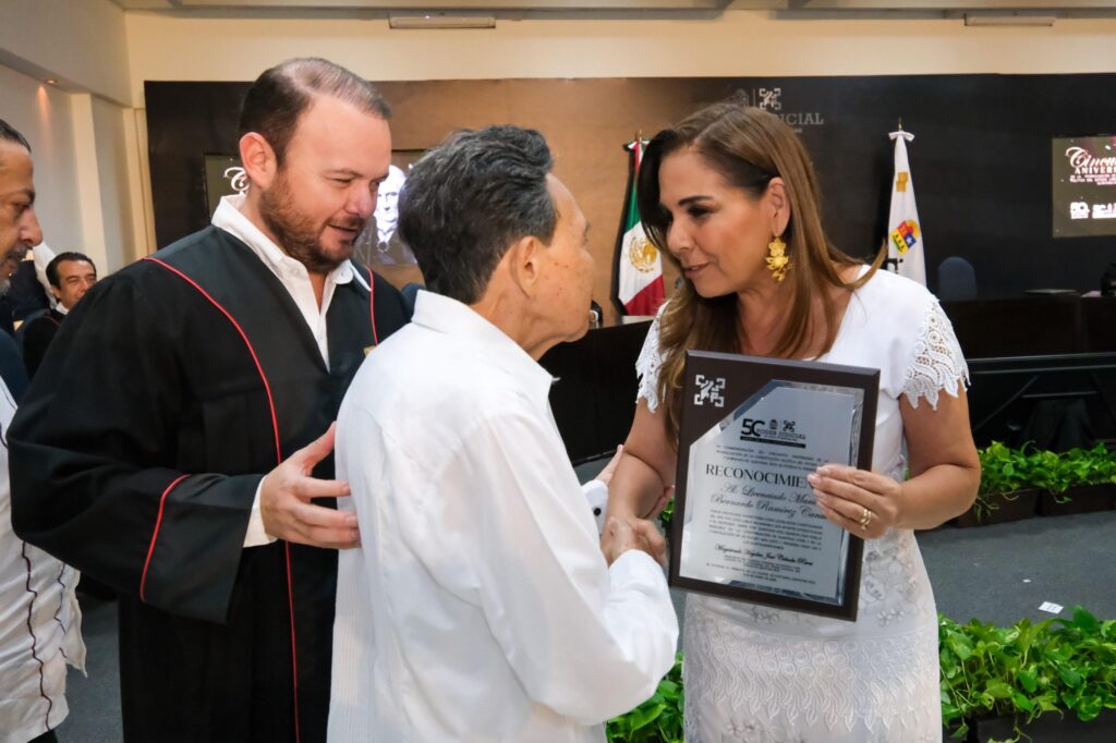 “Hoy somos un Quintana Roo que mira al mañana con confianza y unidad”: Mara Lezama