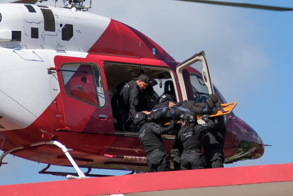 Reconoce Mara Lezama mérito policial y refuerza compromiso por la seguridad en Quintana Roo