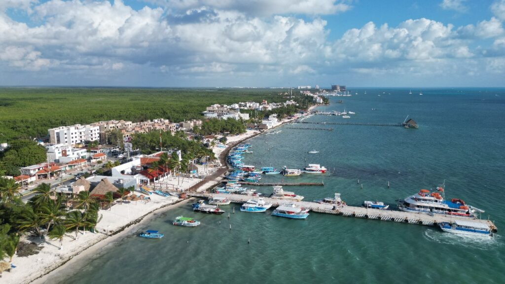 Mara Lezama entrega más de 6.6 mdp en apoyos a pescadoras y pescadores de cooperativas, tras 10 años de abandono