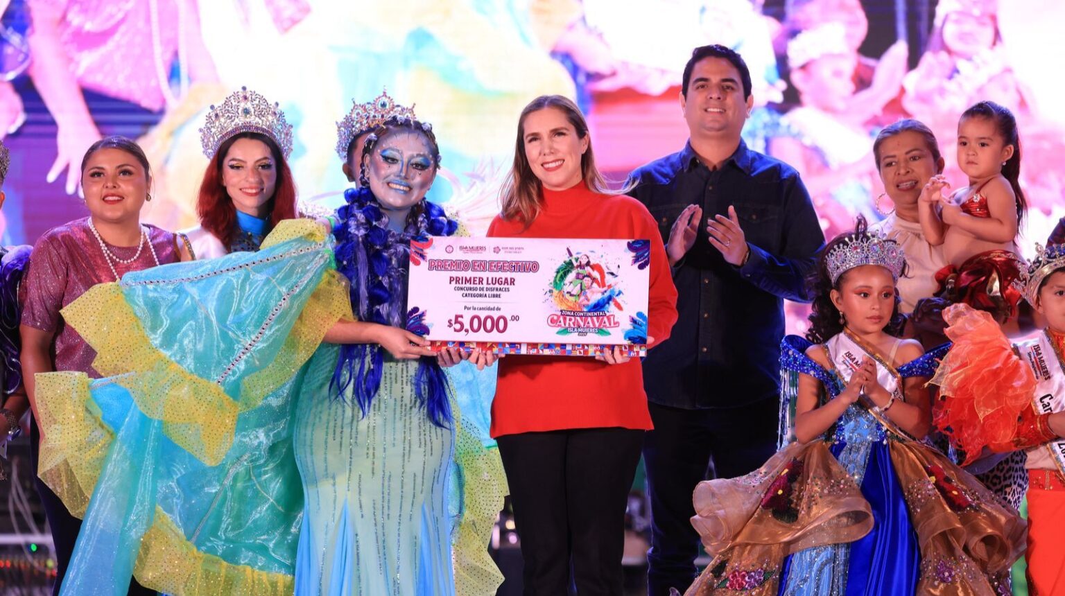 Continúa con alegría y colorido, el Carnaval Isla Mujeres 2025 en Zona Continental