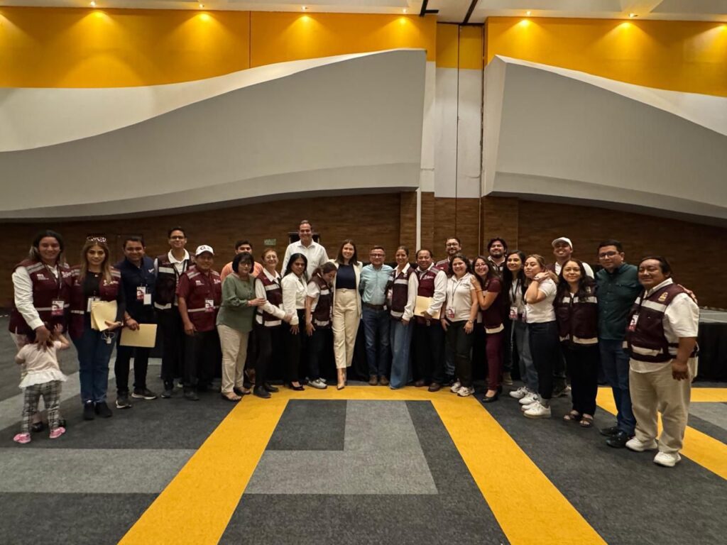 Iniciativa de reforma a la Ley del ISSSTE en pausa; Anahí González dialoga con docentes de Quintana Roo