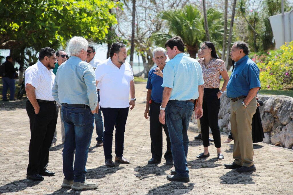 Sostiene Jorge Sanén productivo diálogo con integrantes del Consejo Ciudadano de Chetumal A.C.