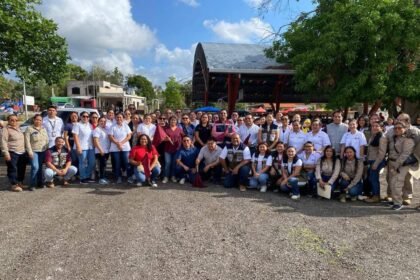 Ayuntamiento de Felipe Carrillo Puerto elimina criaderos para combatir enfermedades vectoriales