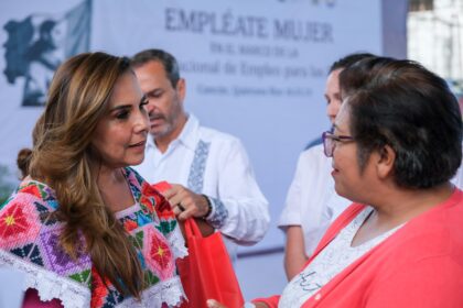 Para que más mujeres extiendan sus alas, con empleos mejor pagados, Mara Lezama inaugura la Feria de Empleo “Empléate Mujer” en Cancún