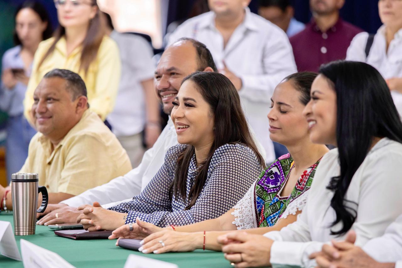 Reafirma Mary Hernández compromiso de garantizar agua, drenaje y vivienda en el municipio