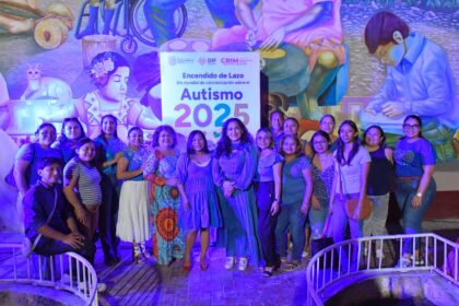 Iluminan edificio del DIF-FCP en conmemoración al día mundial de la concientización del Autismo