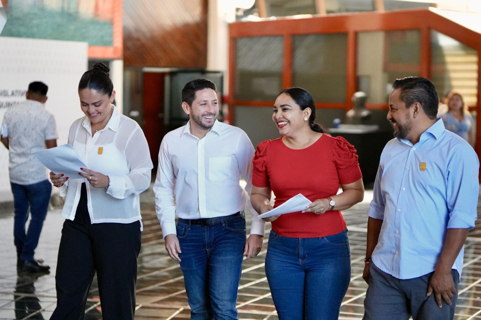 Los municipios de Quintana Roo tendrán veterinarias públicas: Renán Sánchez