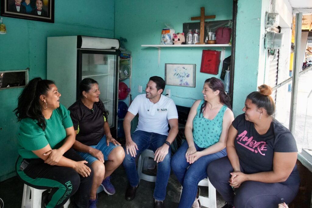 Renán Sánchez mantiene contacto cercano con la familia Verde en Chetumal