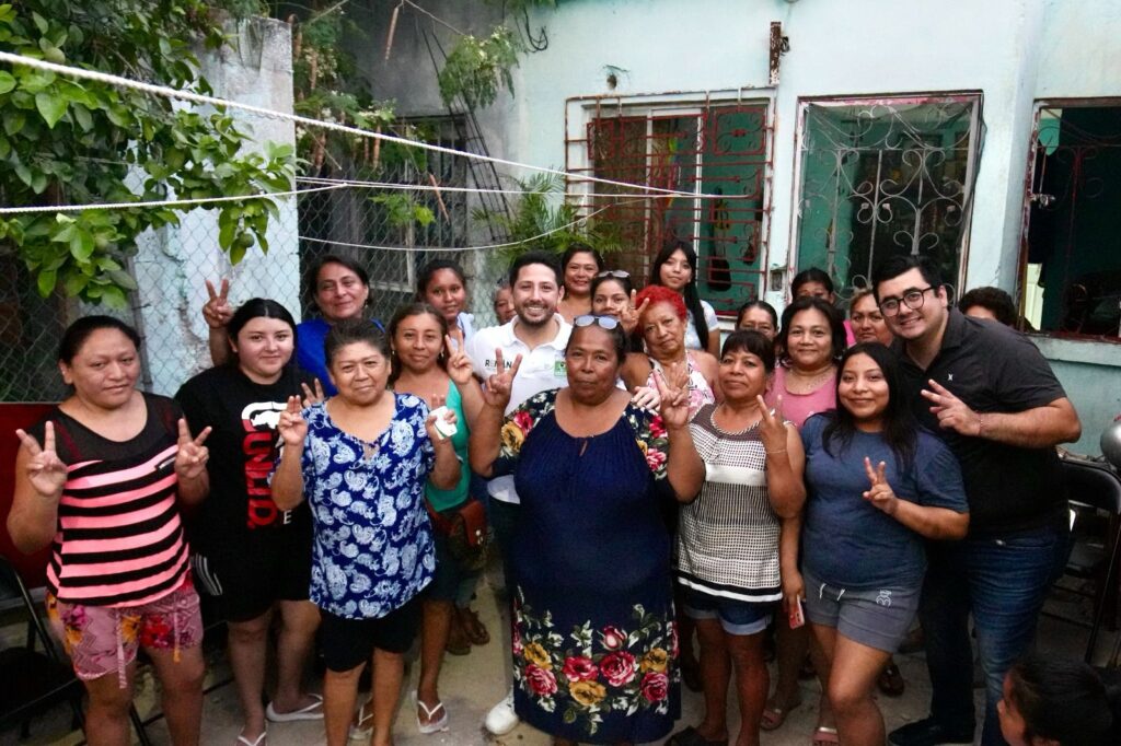 Renán Sánchez destaca inversión histórica en programas sociales 2025 ante la Familia Verde en Villa Otoch