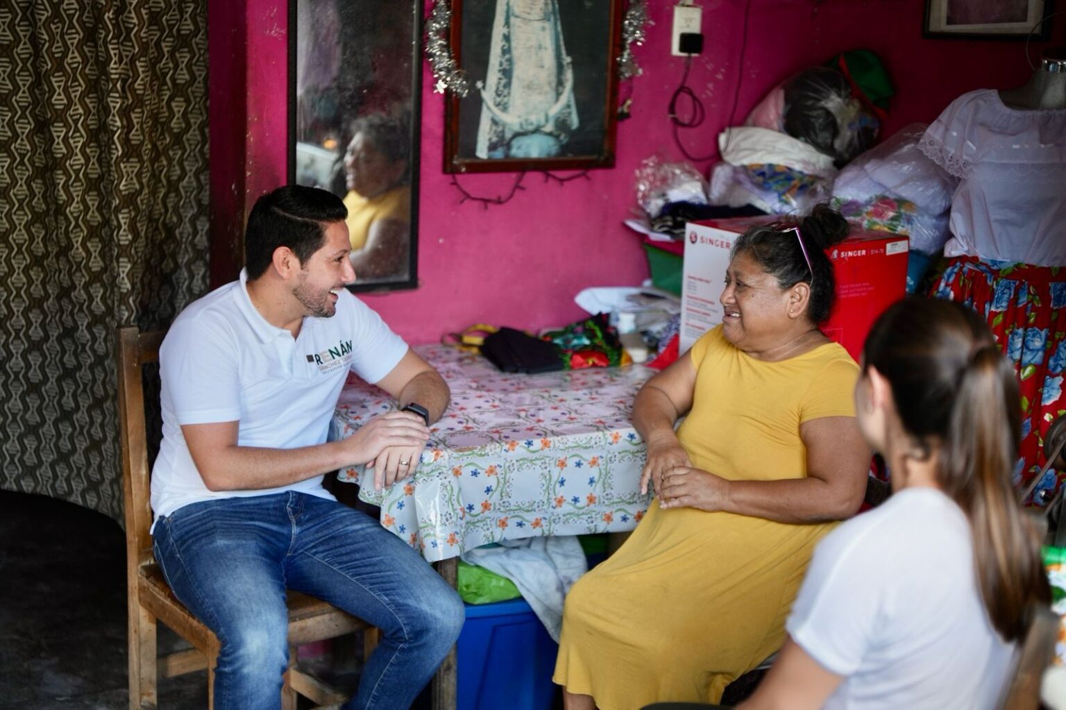 Respalda Renán Sánchez Tajonar a mujeres emprendedoras desde la Casa de Gestión