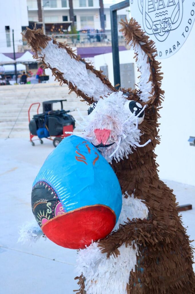 Un éxito, la “Búsqueda de Huevos de Pascua” en Playa del Carmen