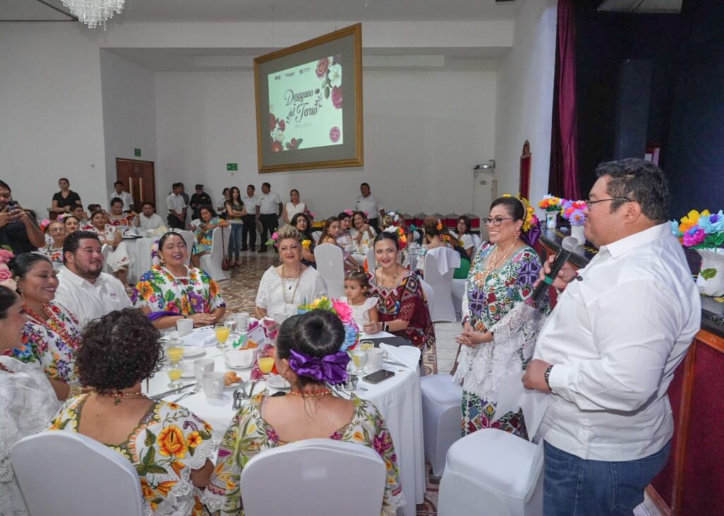 Realizan “Desayuno del terno”, un evento con causa en apoyo a los CENDIS de Cozumel