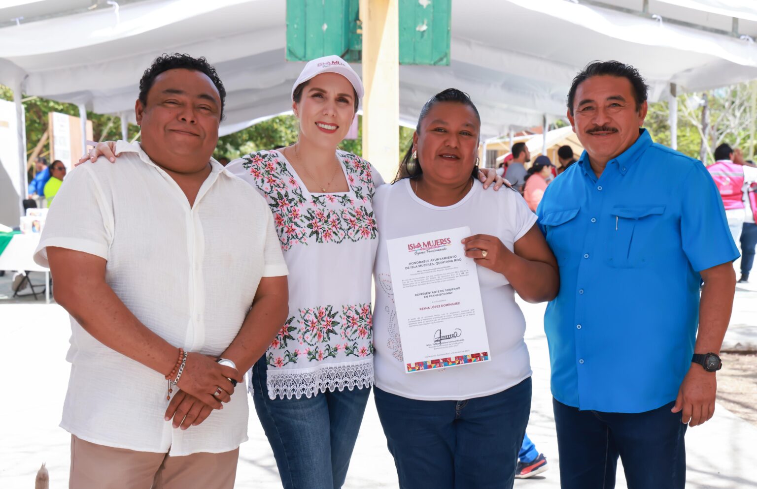 Atenea Gómez Ricalde realiza exitosa gira de trabajo en el poblado de Francisco May