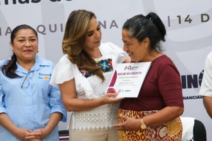 Entrega Mara Lezama 20 créditos para crear nuevos micronegocios y fortalecer existentes, 60% de ellos para mujeres