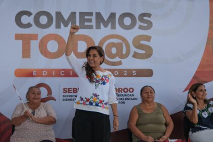 Encabeza Mara Lezama la distribución de 700 tarjetas y paquetes alimentarios del programa “Comemos Tod@s” en Benito Juárez