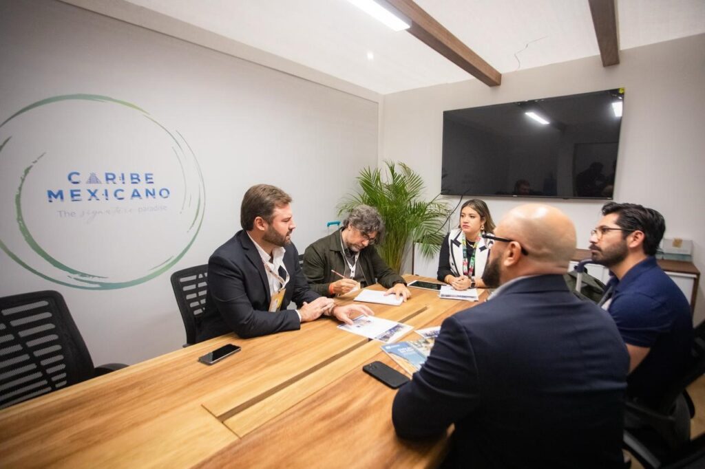 Playa del Carmen y la Unesco acuerdan plan de cooperación para preservar el patrimonio cultural del municipio