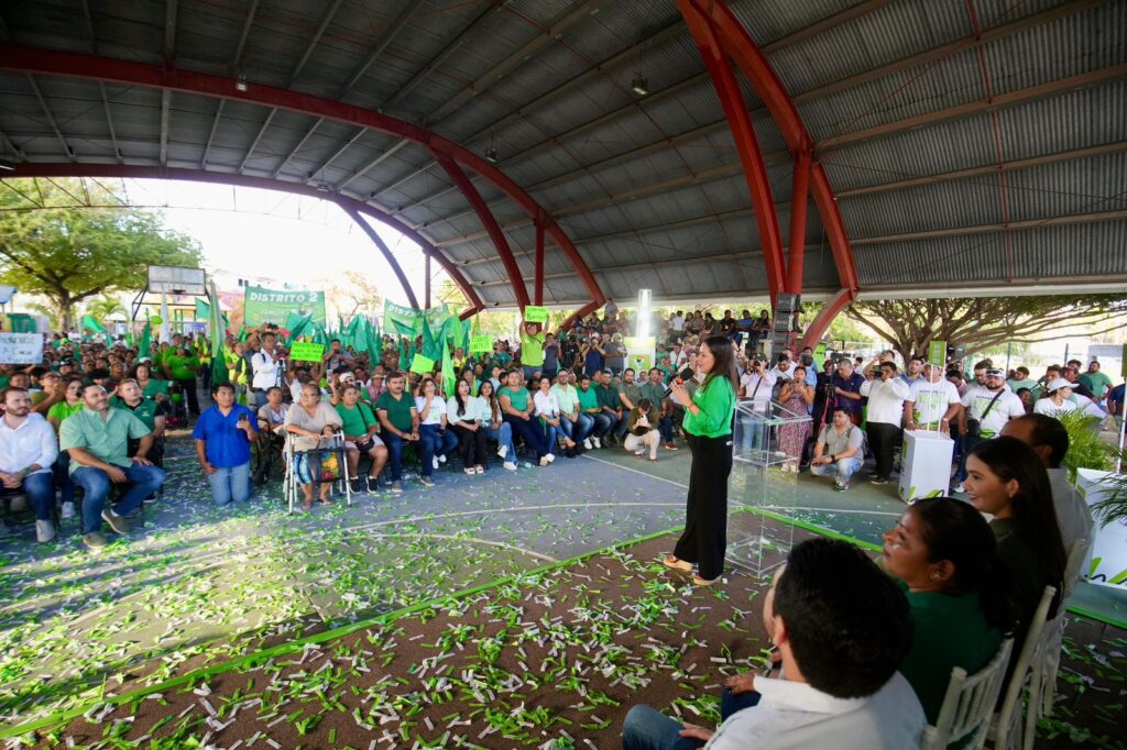 En Cancún, Karen Castrejón Trujillo y Renán Sánchez Tajonar, inician el proceso de afiliación de militantes y simpatizantes del Partido Verde en Quintana Roo