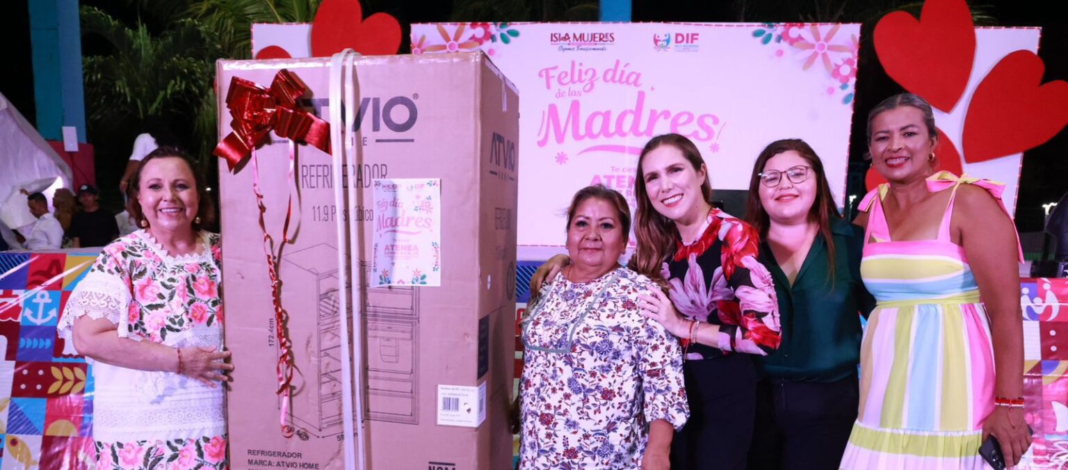 Atenea Gómez celebra con cariño y gratitud a las mamás de Isla Mujeres