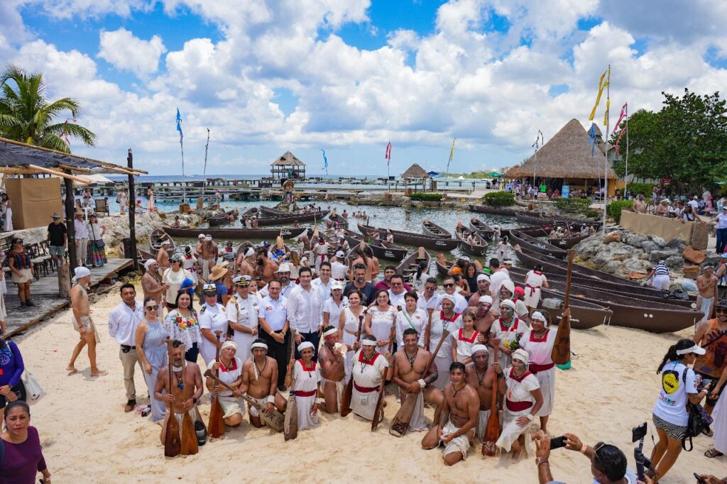 Con gran júbilo, Cozumel recibió a 297 canoeros en la 17ª edición de la Travesía Sagrada Maya 2025 “Conjuro al Cielo”