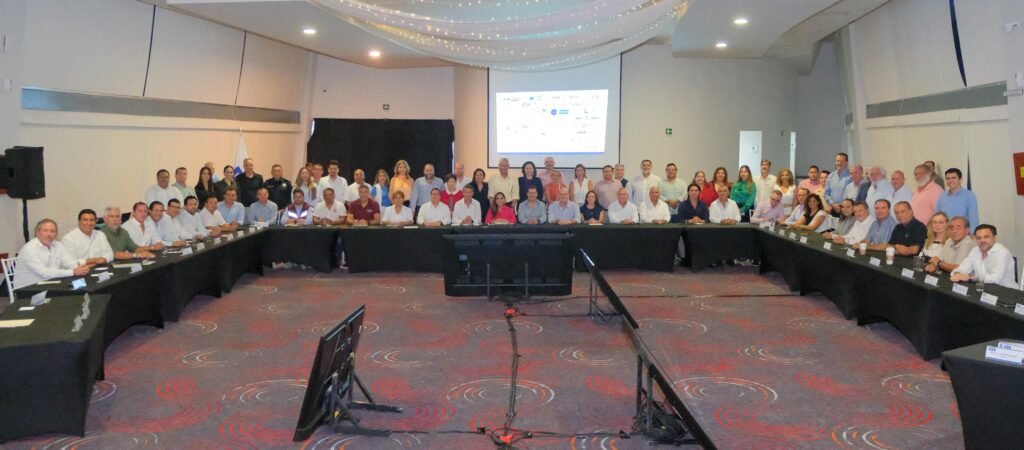 Sector empresarial, clave para construir un Quintana Roo más justo, competitivo y más seguro: Mara Lezama