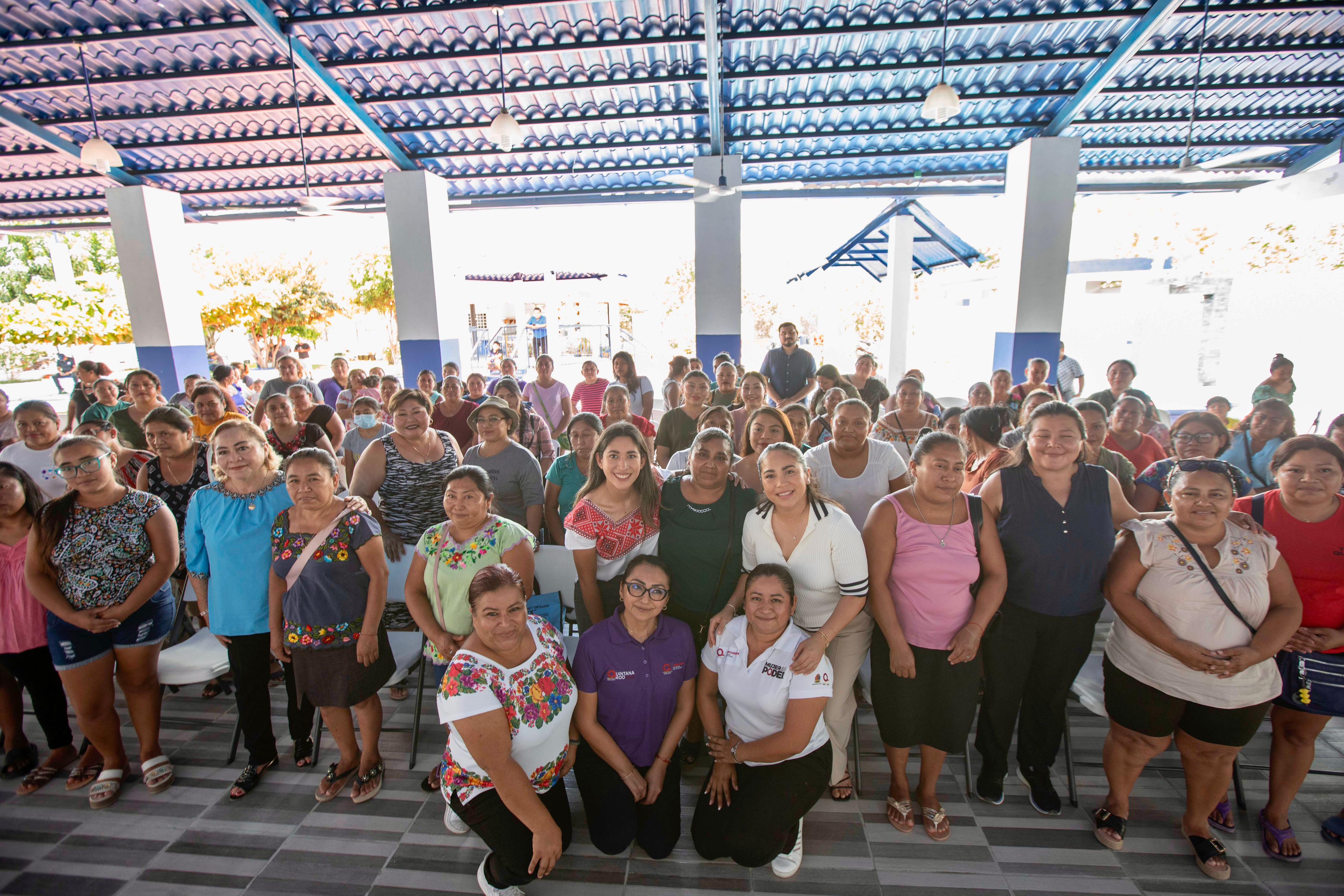 Mary Hernández encabeza reunión de “Mujer es Poder” en Felipe Carrillo Puerto