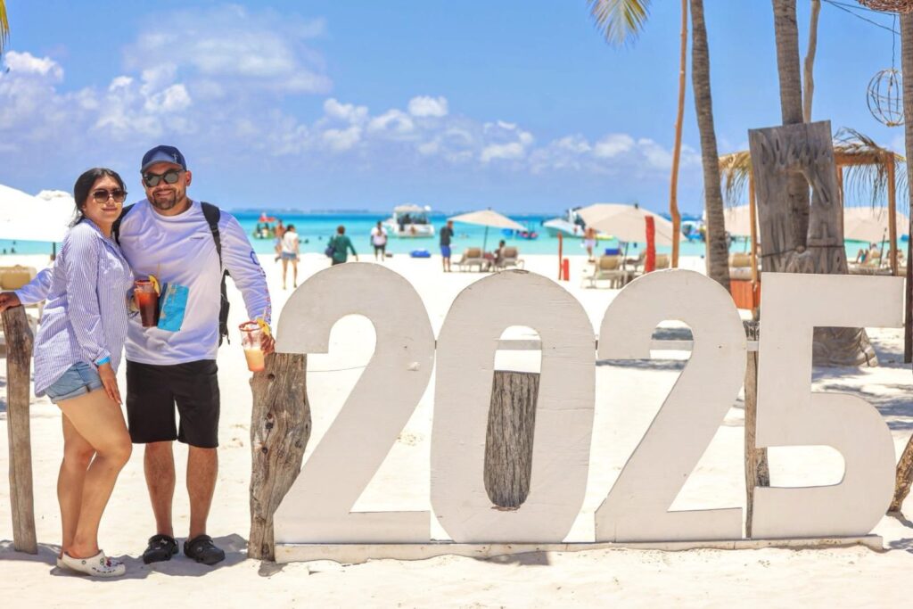 Playas de Isla Mujeres brillaron este fin de semana con gran afluencia turística