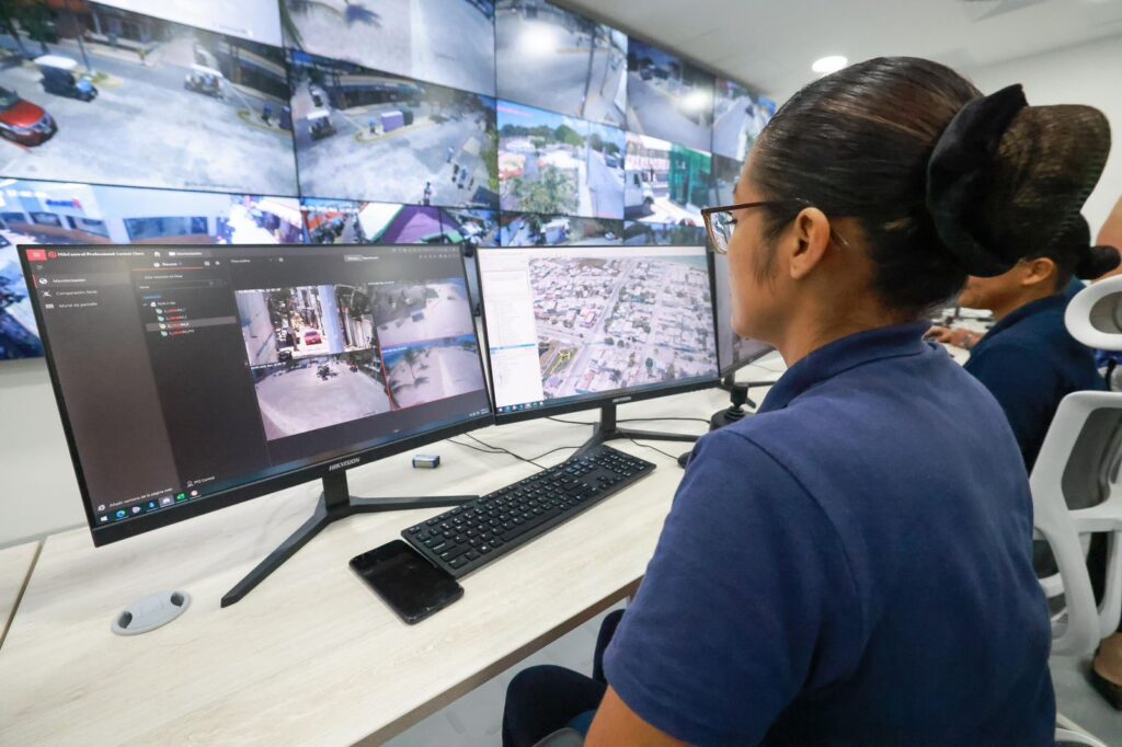 Atenea Gómez Ricalde constata avances del nuevo Centro de Control y Comando C2 de Costa Mujeres