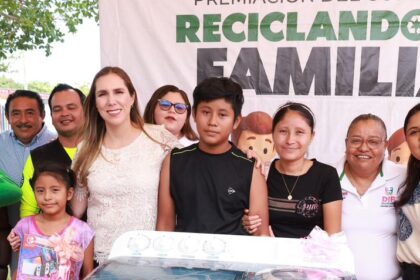 Premian a las familias ganadoras del concurso “Reciclando en Familia” en Zona Continental
