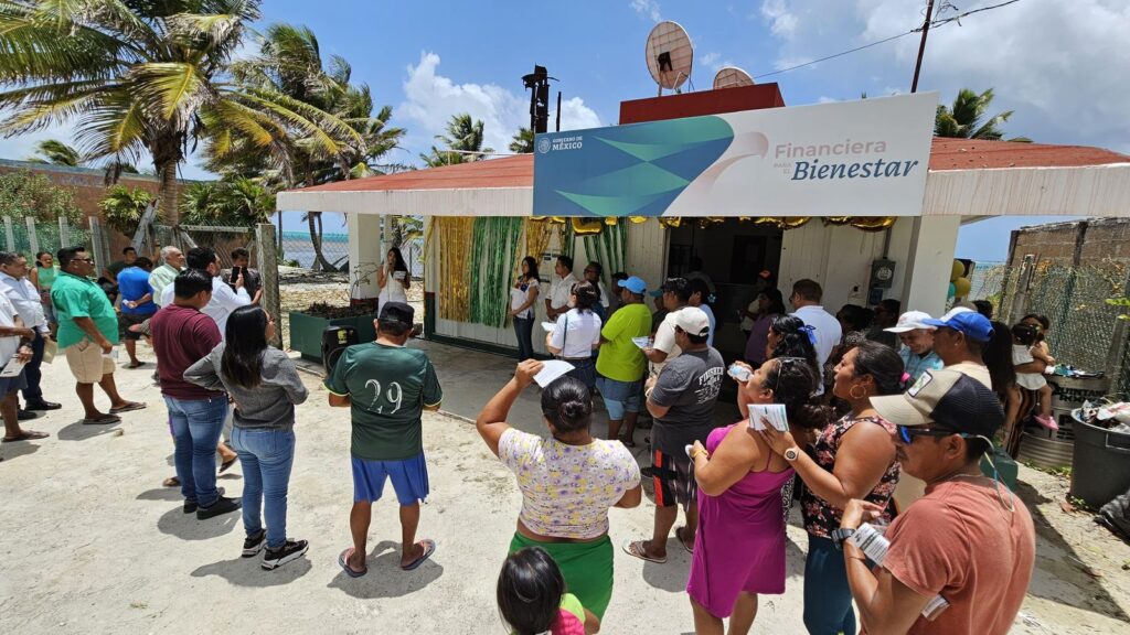 El pueblo de Xcalak agradece a Anahí González reapertura de FINABIEN