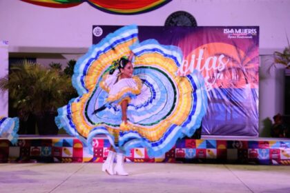 Gobierno Municipal inicia “Nochecitas Isleñas”, para fortalecer la identidad y el tejido social en Isla Mujeres