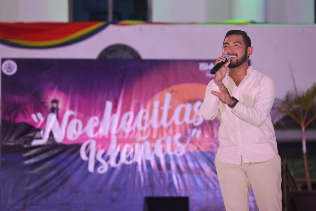 Gobierno Municipal inicia “Nochecitas Isleñas”, para fortalecer la identidad y el tejido social en Isla Mujeres
