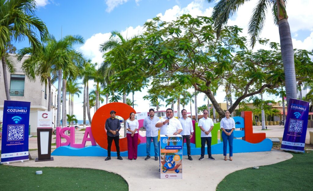 Chacón activa internet gratuito en la avenida Rafael E. Melgar para disfrute del pueblo y de turistas